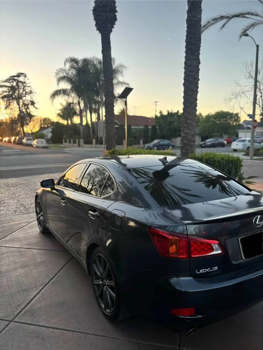 2011 Lexus IS 2nd Gen - Image 10 of 11