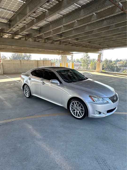 2011 Lexus IS 2nd Gen - Image 19 of 20