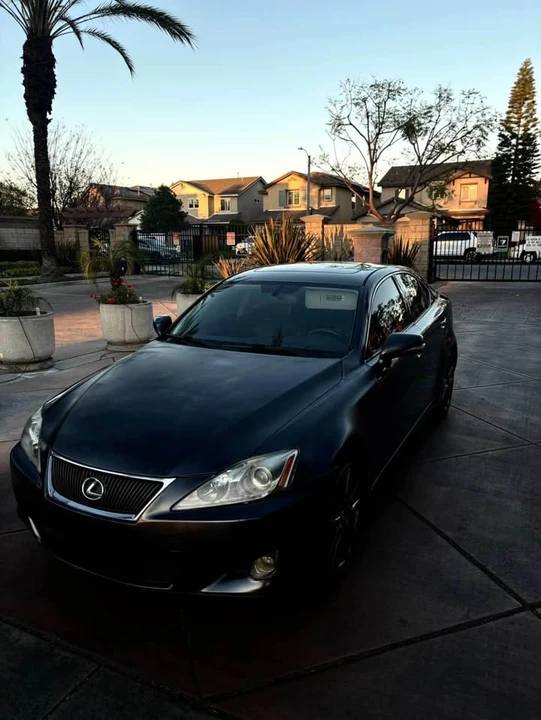 2011 Lexus IS 2nd Gen - Image 3 of 11