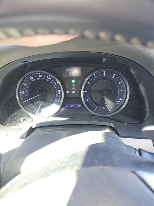 2011 Lexus IS 2nd Gen - Image 6 of 10