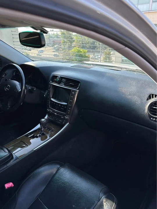2011 Lexus IS 2nd Gen - Image 11 of 20