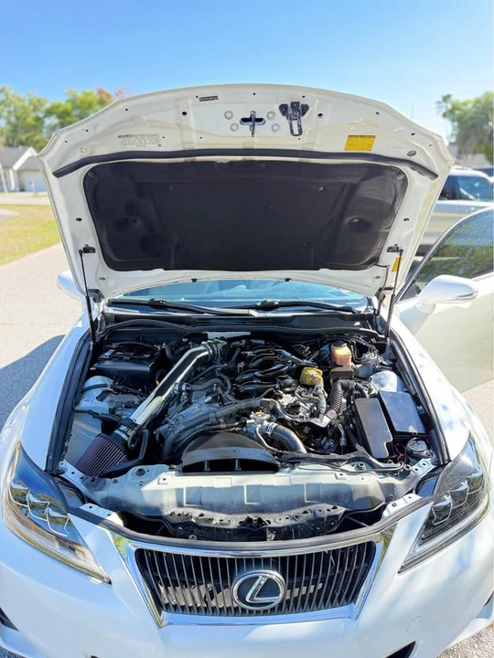 2011 Lexus IS 2nd Gen - Image 9 of 14