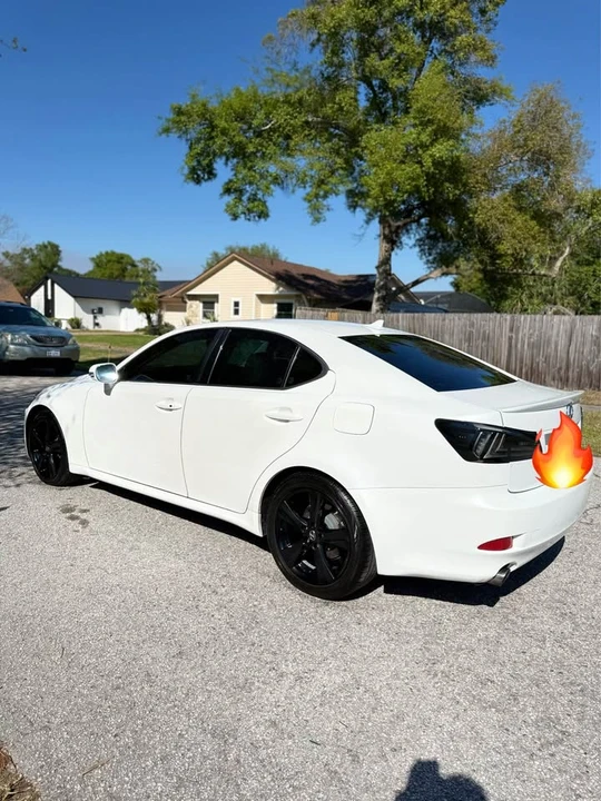 2011 Lexus IS 2nd Gen - Image 6 of 14