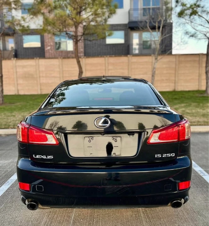 2011 Lexus IS 2nd Gen - Image 4 of 15