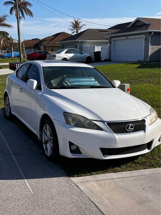 2011 Lexus IS 2nd Gen - Image 2 of 2