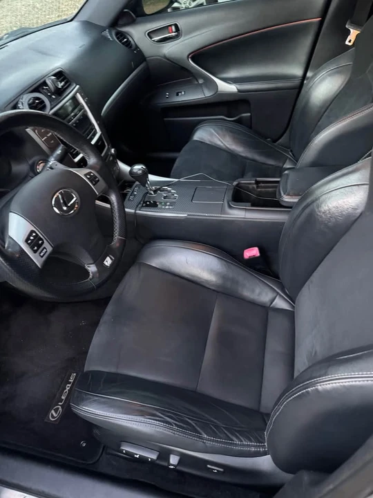 2011 Lexus IS 2nd Gen - Image 11 of 12
