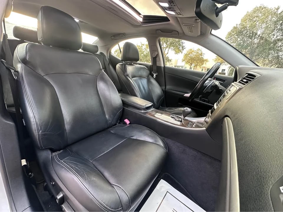 2011 Lexus IS 2nd Gen - Image 11 of 19