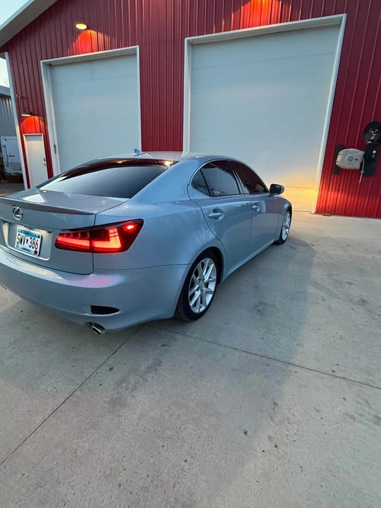 2011 Lexus IS 2nd Gen - Image 4 of 11