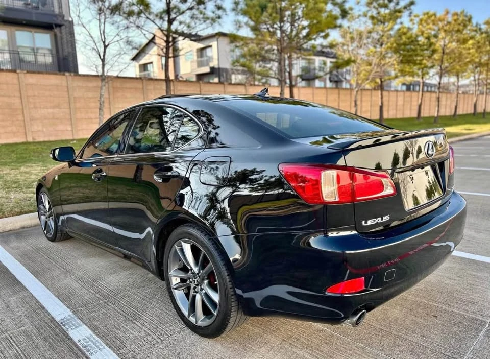 2011 Lexus IS 2nd Gen - Image 5 of 15