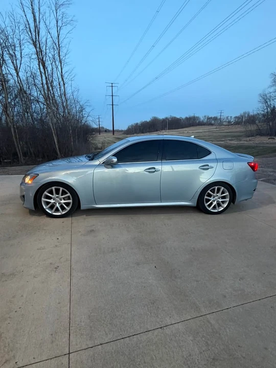 2011 Lexus IS 2nd Gen - Image 2 of 11