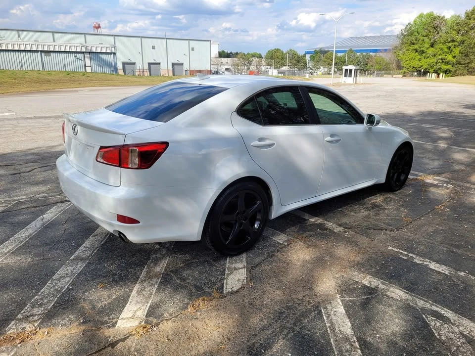 2011 Lexus IS 2nd Gen - Image 9 of 15