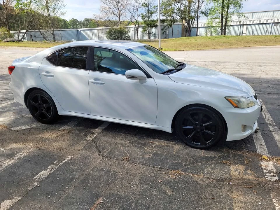2011 Lexus IS 2nd Gen - Image 4 of 15