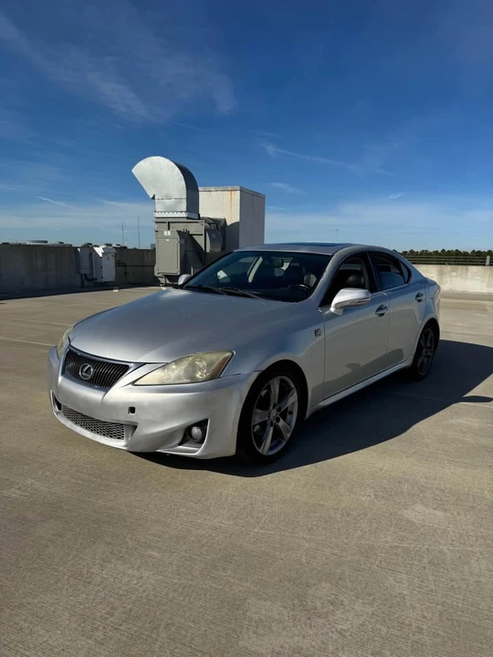 2011 Lexus IS 2nd Gen - Image 2 of 4