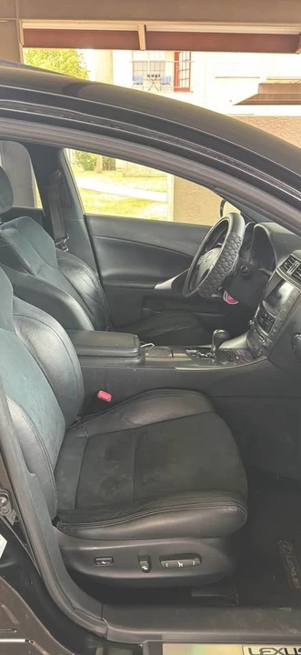 2011 Lexus IS 2nd Gen - Image 12 of 19