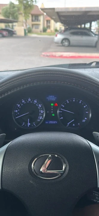 2011 Lexus IS 2nd Gen - Image 13 of 19