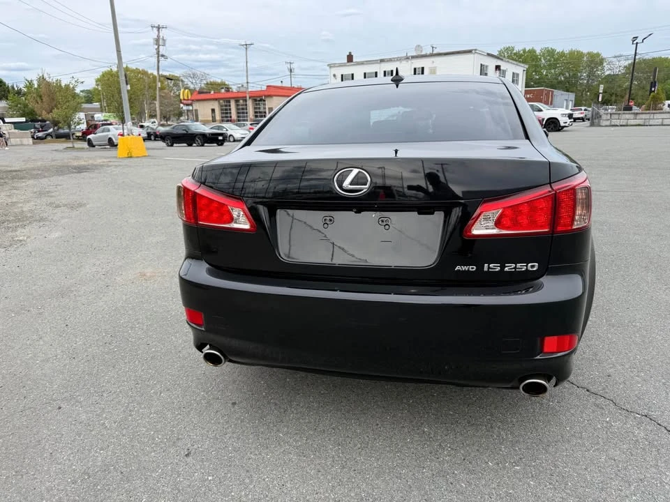 2011 Lexus IS 2nd Gen - Image 4 of 12