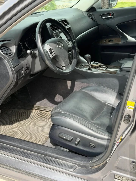 2011 Lexus IS 2nd Gen - Image 5 of 9