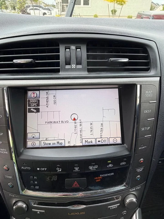 2011 Lexus IS 2nd Gen - Image 9 of 9