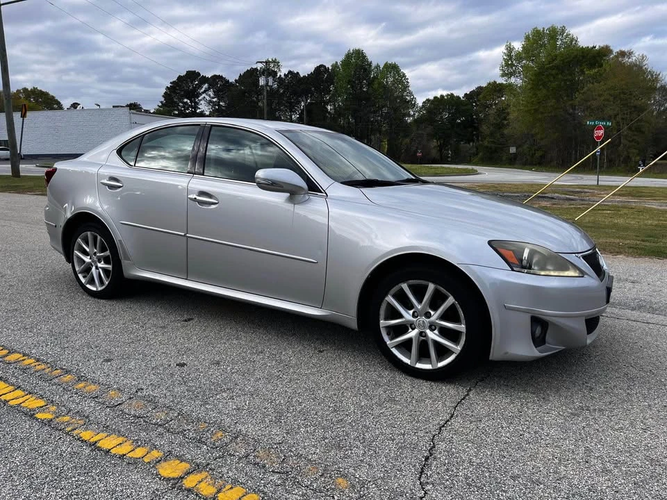 2011 Lexus IS 2nd Gen - Image 3 of 20