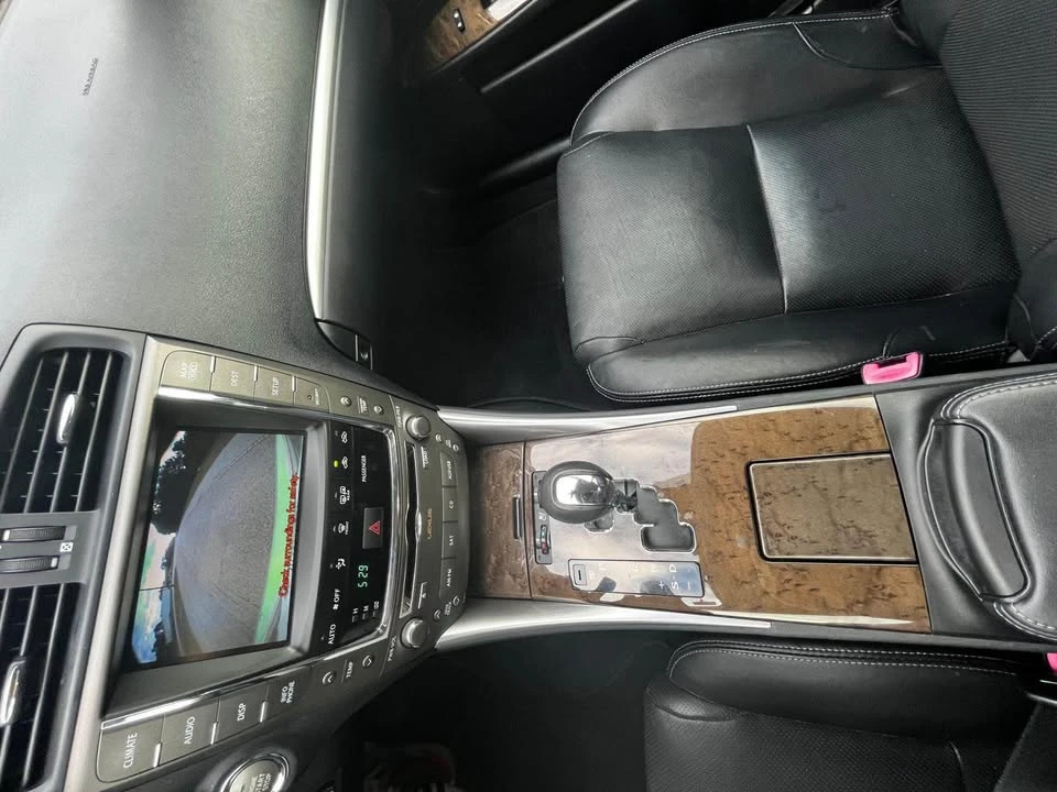 2011 Lexus IS 2nd Gen - Image 18 of 20