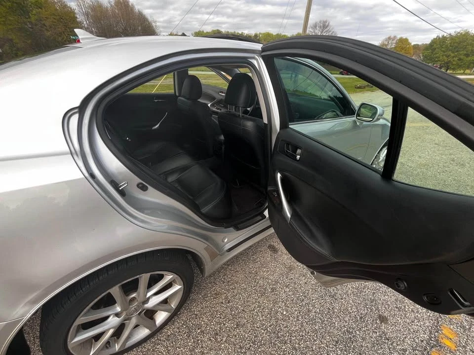 2011 Lexus IS 2nd Gen - Image 11 of 20