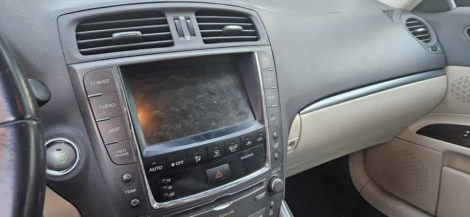 2011 Lexus IS 2nd Gen - Image 4 of 8