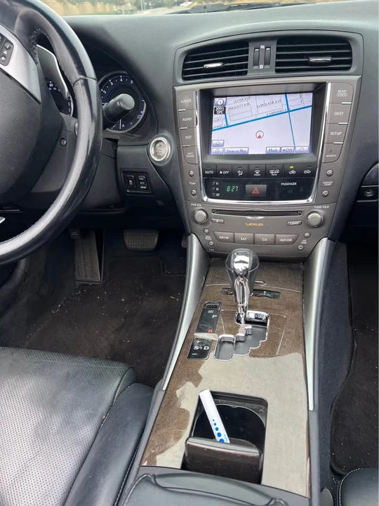 2011 Lexus IS 2nd Gen - Image 7 of 15