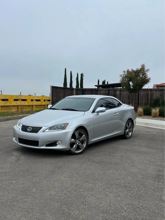 2011 Lexus IS 2nd Gen - Image 11 of 15