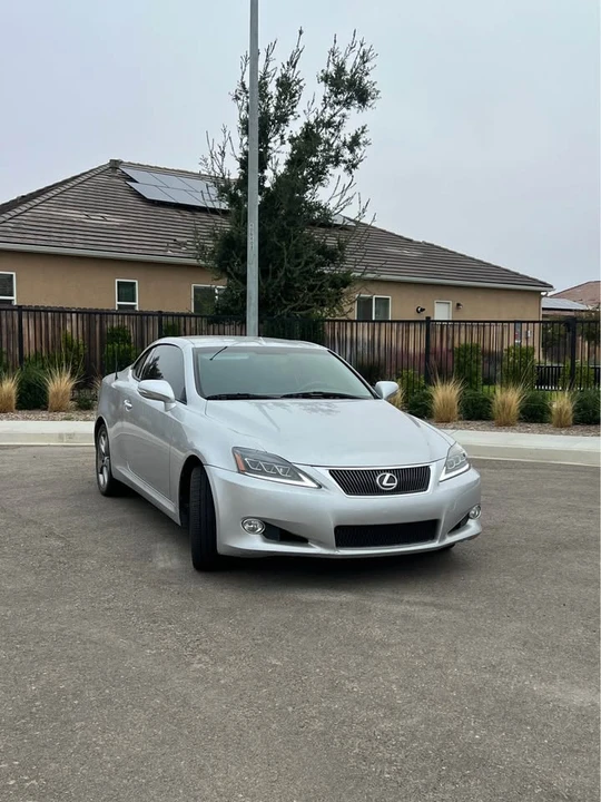 2011 Lexus IS 2nd Gen - Image 12 of 15