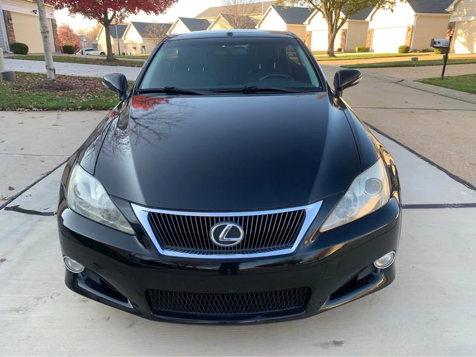 2011 Lexus IS 2nd Gen - Image 2 of 10