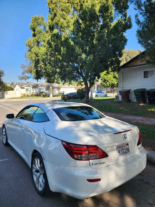 2011 Lexus IS 2nd Gen - Image 3 of 16