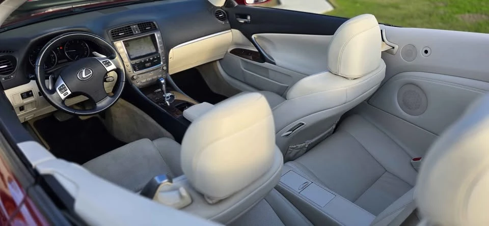 2011 Lexus IS 2nd Gen - Image 12 of 19