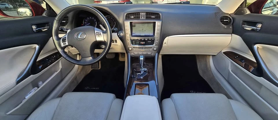 2011 Lexus IS 2nd Gen - Image 15 of 19