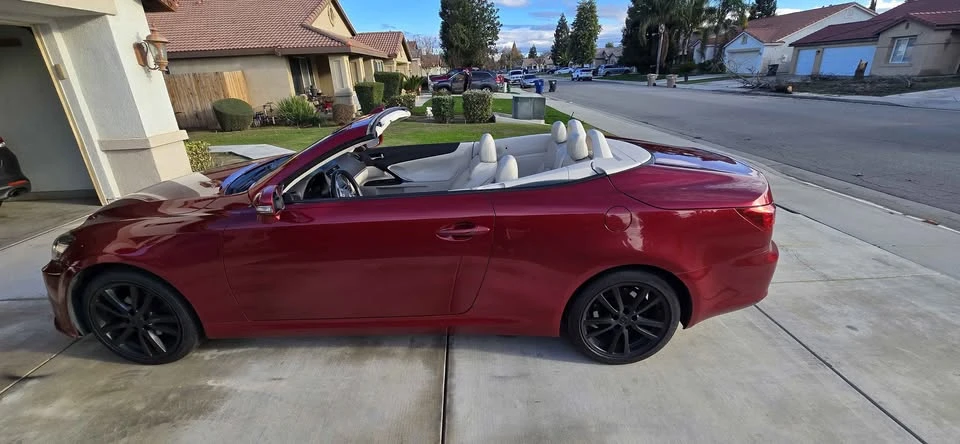 2011 Lexus IS 2nd Gen - Image 4 of 19