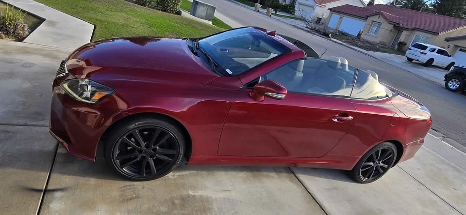 2011 Lexus IS 2nd Gen - Image 16 of 19
