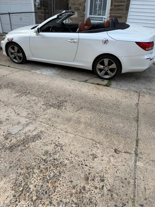 2011 Lexus IS 2nd Gen - Image 6 of 16