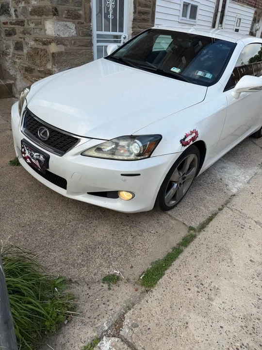 2011 Lexus IS 2nd Gen - Image 8 of 16