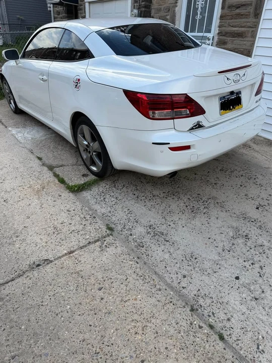 2011 Lexus IS 2nd Gen - Image 13 of 16