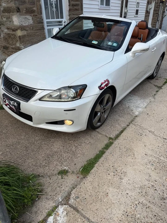 2011 Lexus IS 2nd Gen - Image 5 of 16