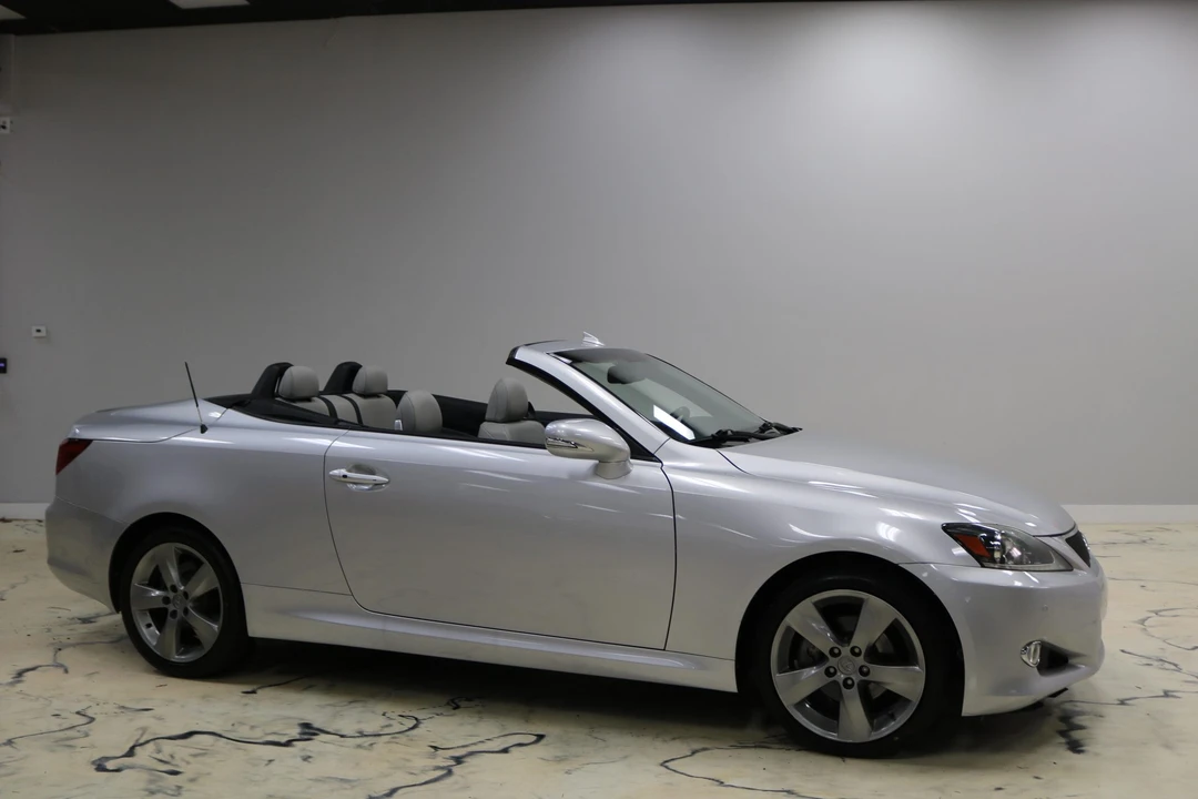 2011 Lexus IS 2nd Gen - Image 16 of 31
