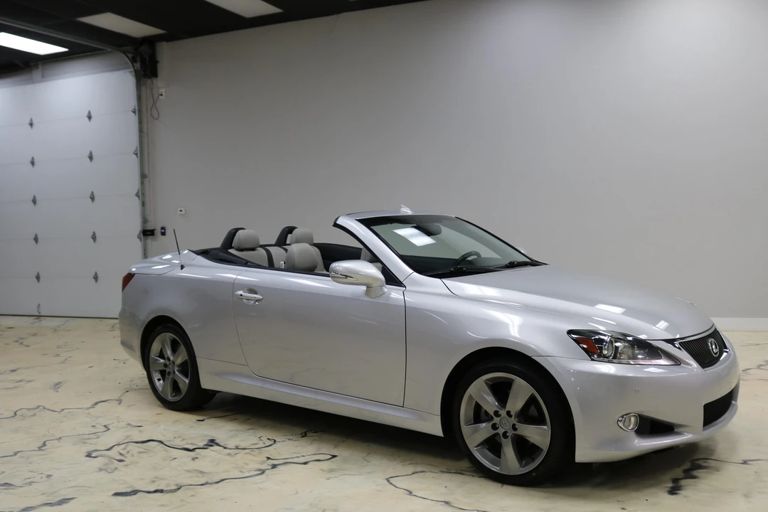2011 Lexus IS 2nd Gen - Image 14 of 31