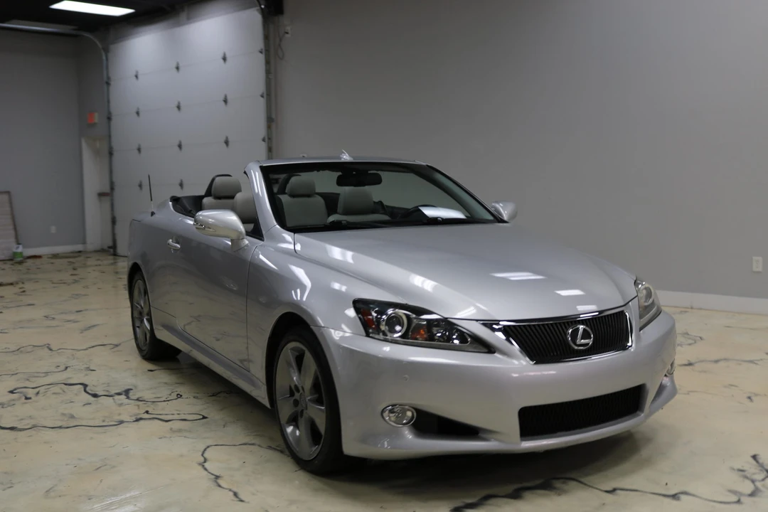 2011 Lexus IS 2nd Gen - Image 10 of 31