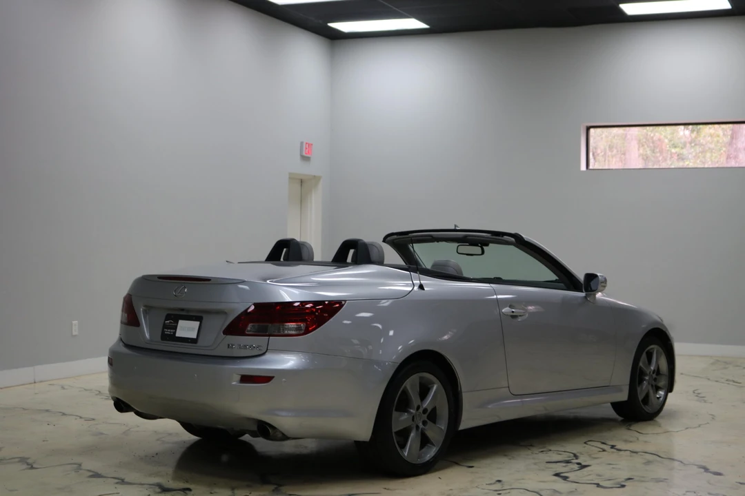 2011 Lexus IS 2nd Gen - Image 17 of 31