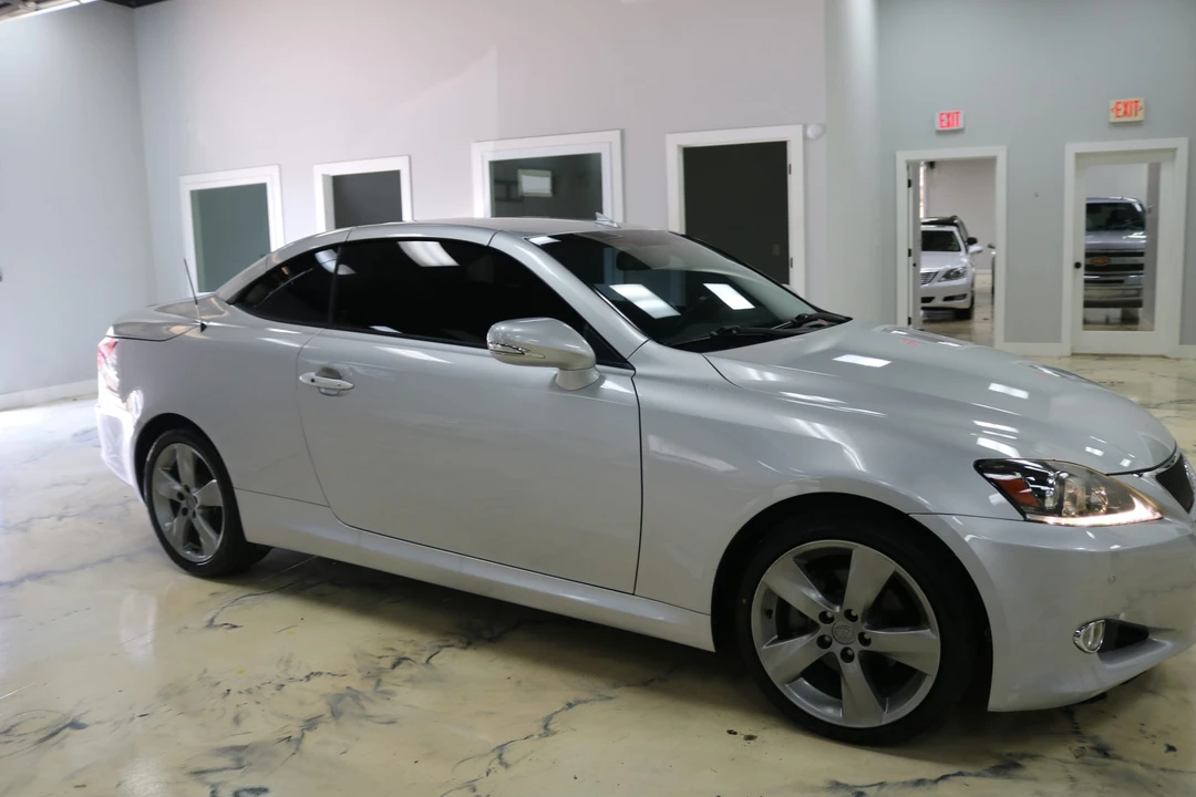 2011 Lexus IS 2nd Gen - Image 29 of 31