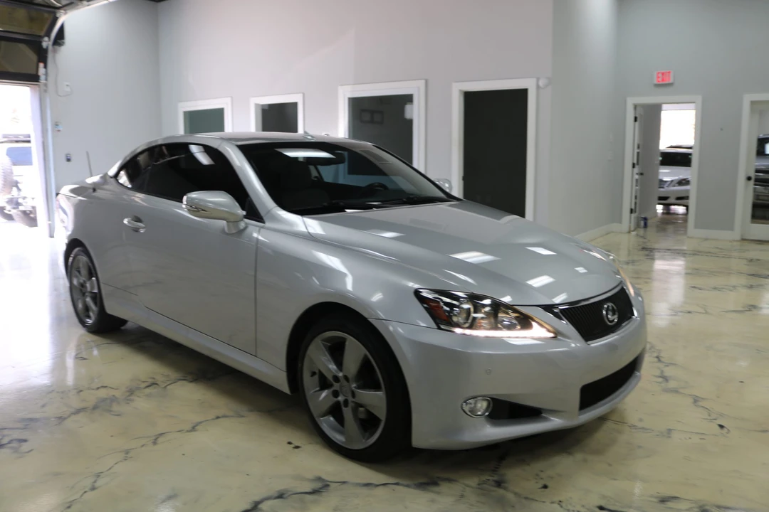 2011 Lexus IS 2nd Gen - Image 27 of 31