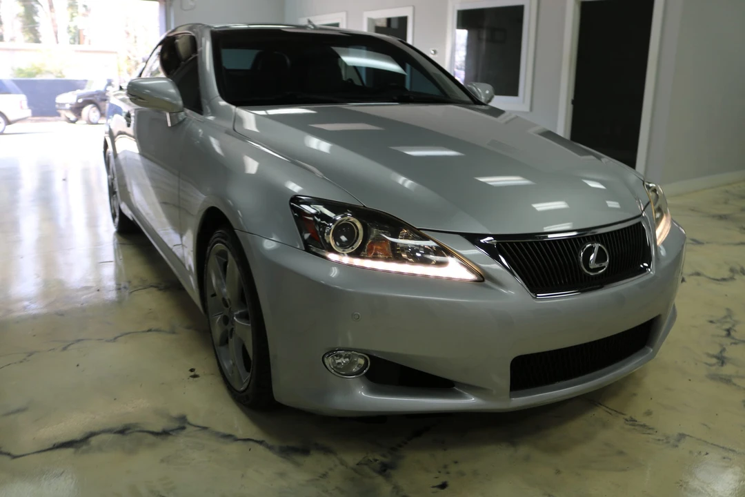 2011 Lexus IS 2nd Gen - Image 25 of 31