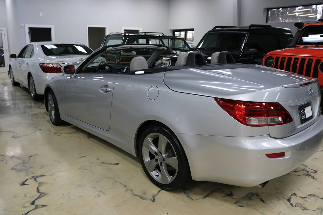 2011 Lexus IS 2nd Gen - Image 20 of 31