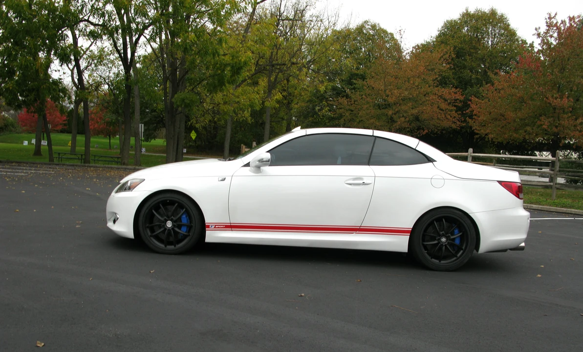 2011 Lexus IS 2nd Gen - Image 10 of 31