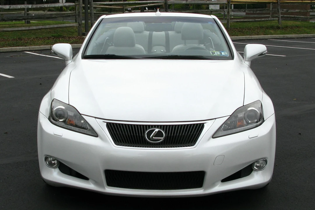 2011 Lexus IS 2nd Gen - Image 2 of 31