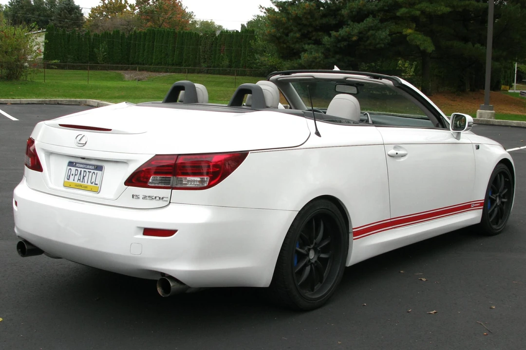 2011 Lexus IS 2nd Gen - Image 4 of 31